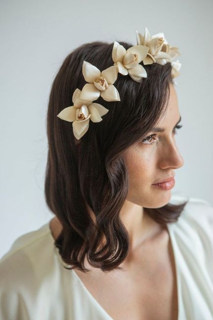Inspo-descubre la tiara de novia que mejor encaja con tu estilo en 2022 12