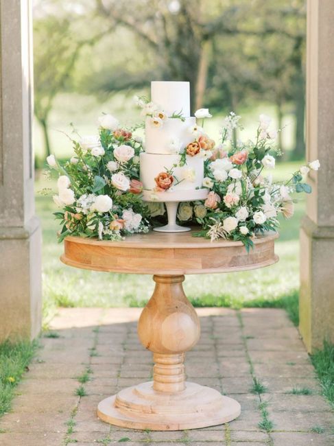 Inspo- Decoración de mesa de pastel para boda. 3