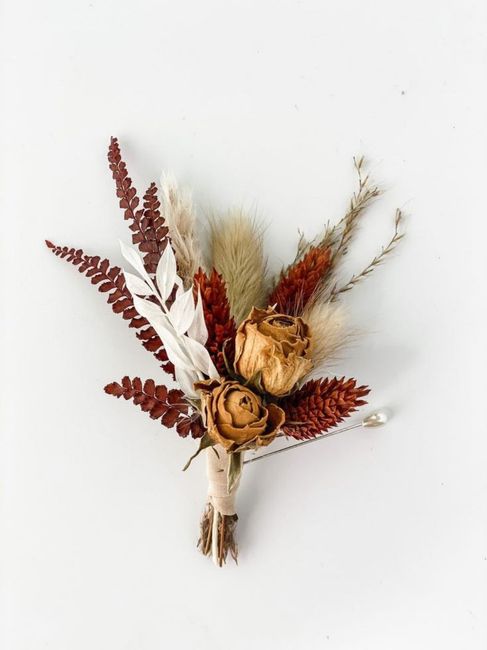 Inspo/juego mi boda bohochic: un boutonier bohochic 1