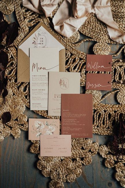 Inspo/juego mi boda bohochic: Una invitación bohochic 1