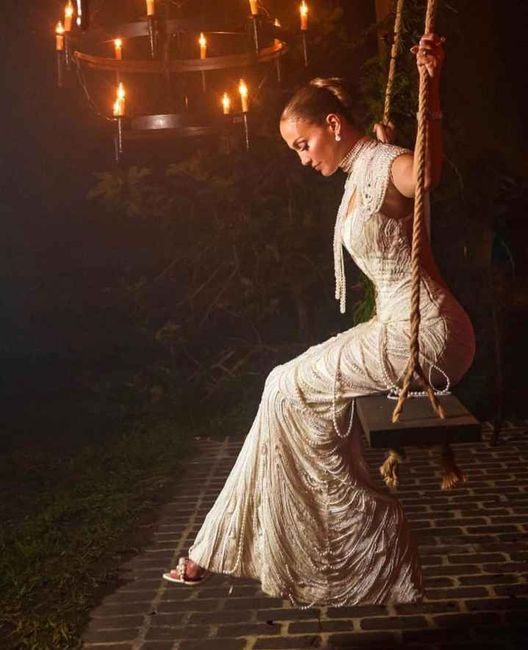 [Inspo] El 3er vestido de novia de J-lo 1