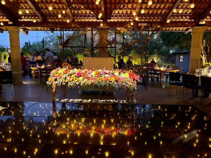 ¿Cómo adornar la mesa de novios con flores? 🌸🌸🌸 13