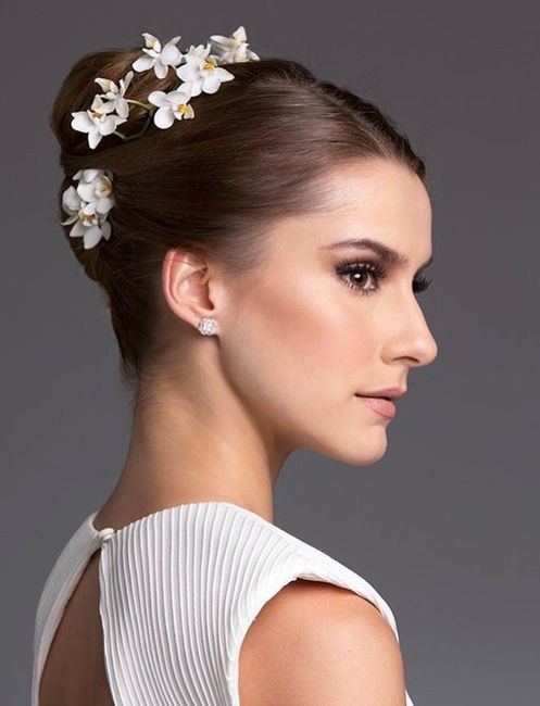 Las tendencias más in en peinados de boda 2023 15