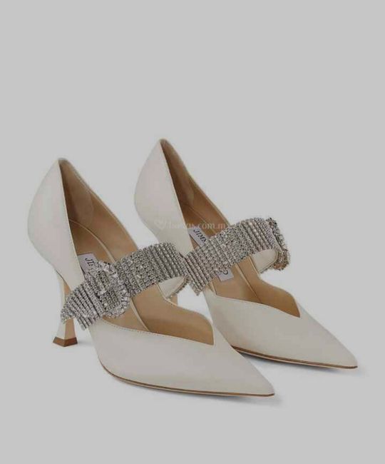 ¿Qué zapatos les pondrías a este vestido? 👠 5