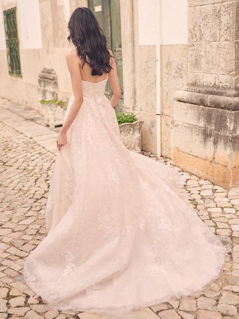 Viernes con v de... Vestido de novia por Maggie Sottero 15