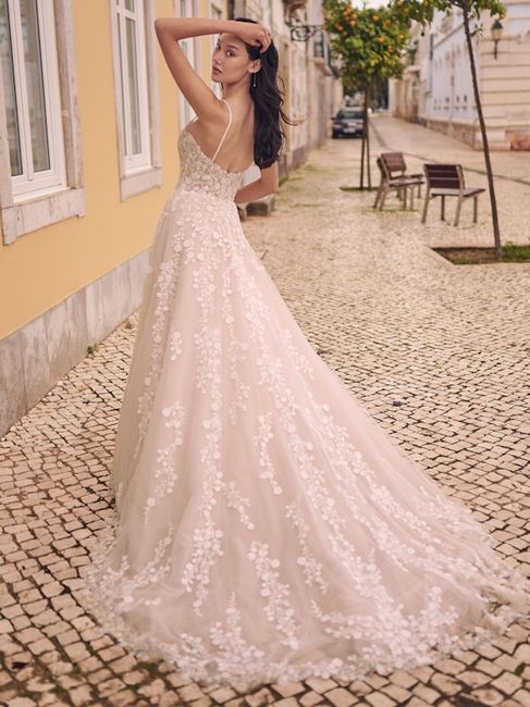 Viernes con v de... Vestido de novia por Maggie Sottero 25