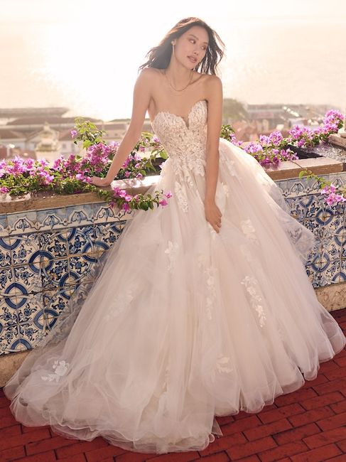 Viernes con v de... Vestido de novia por Maggie Sottero 37