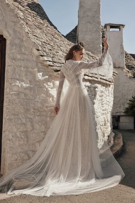 Vestidos de novia 2024 marca Ariamo: Scent of love ando liberty 24