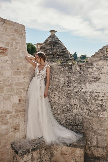 Vestidos de novia 2024 marca Ariamo: Scent of love ando liberty 36