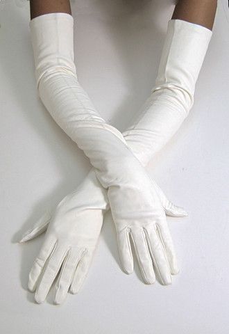 Guantes para tu look nupcial ¿si o no? 7