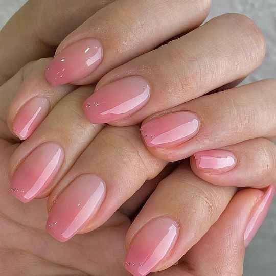 [Inspo] 5 manicuras en rosa para novias 💕 - 1