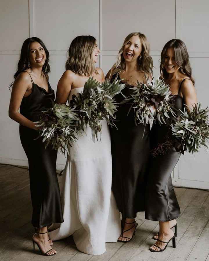 ¡Las damas de negro! 😱 - 2