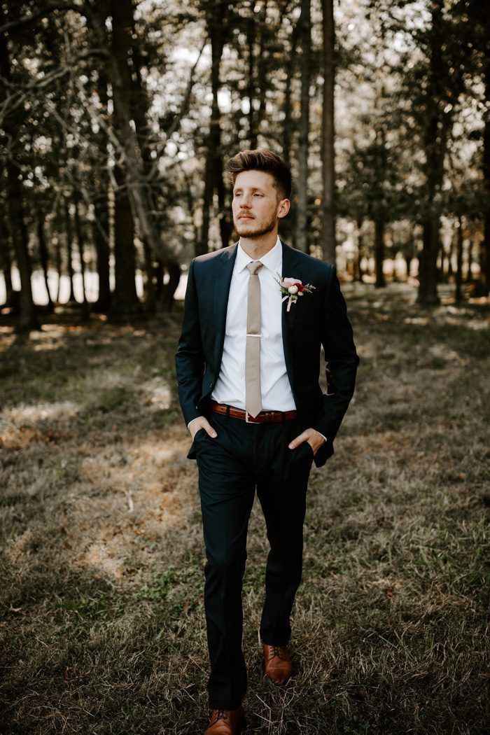 Novio: cinco estilos (del clásico al hípster) para vestir en bodas de día🌞 - 3