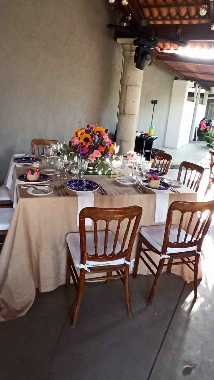 Tres ideas para decorar las sillas de los invitados en la ceremonia 🪑 - 3