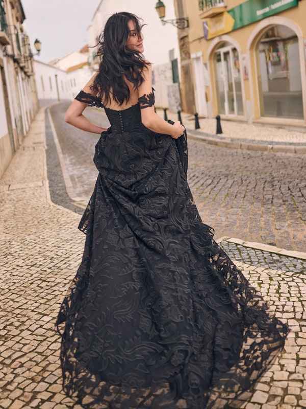Viernes con v de... Vestido de novia por Maggie Sottero - 61