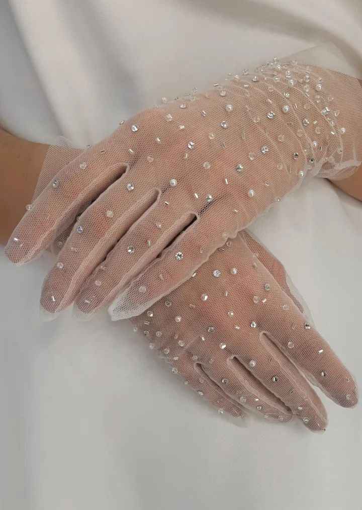 Guantes para tu look nupcial ¿si o no? - 9
