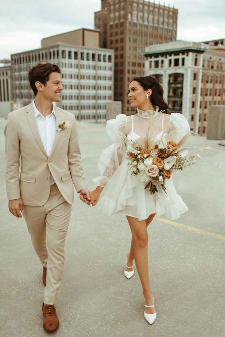 ¿Con cuál look te casarías en tu ceremonia civil? 👰🏻‍♀️✍🏻🤵🏻‍♂️ - 1