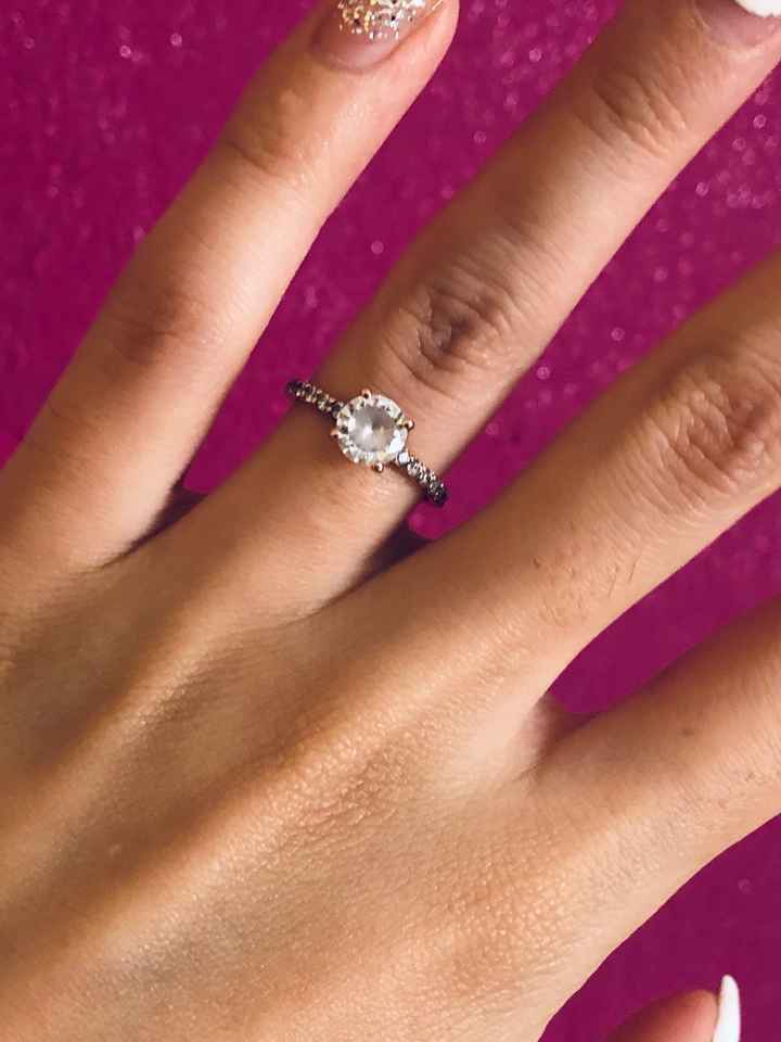 Por último... Muéstranos tu anillo 💍😍 - 1