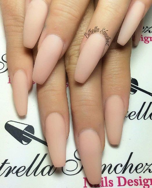 Uñas para el gran día 18