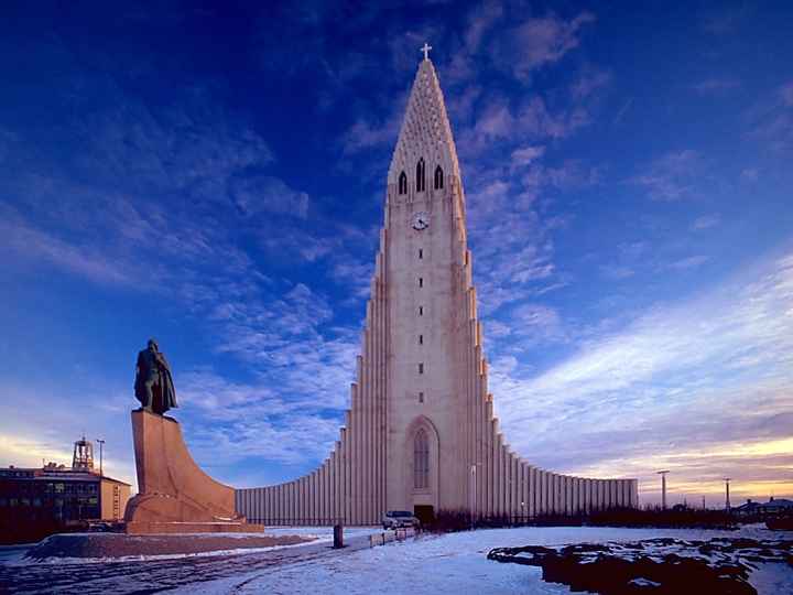 CATEDRAL HALLGRIMSKIRKJA - ISLANDIA