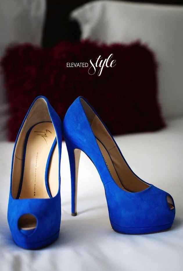 Zapatos "algo azul"