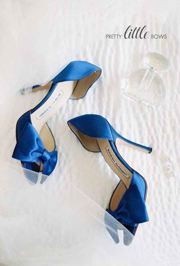 Zapatos "algo azul"