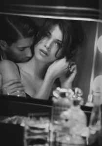 3. Beso en el cuello