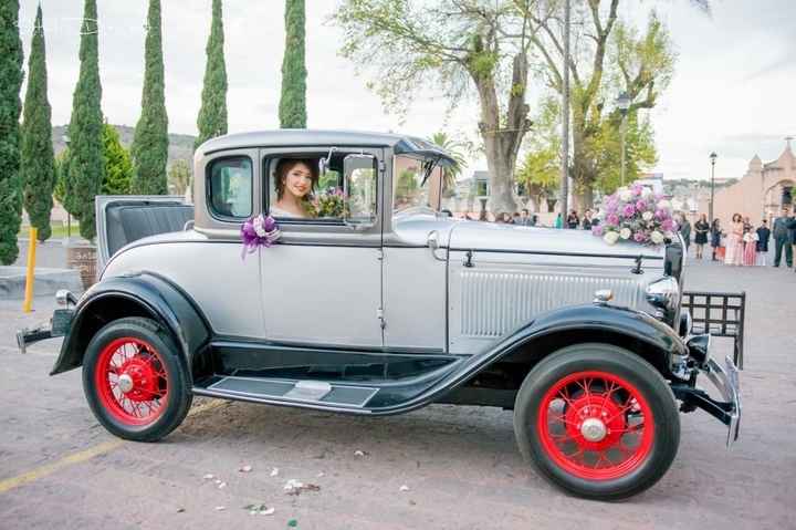 Uriel y Monik: https://www.bodas.com.mx/historias-boda/uriel-monik--rw3503