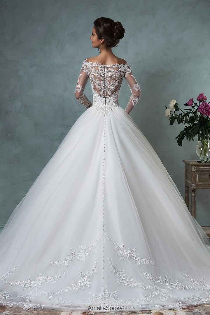 3 vestidos, 3 novias, ¿cuál eliges?