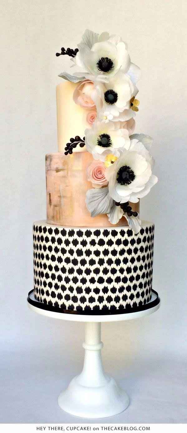 5 pasteles con anémonas