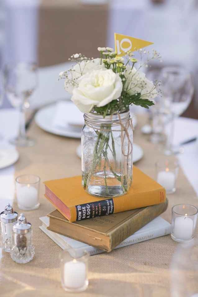 10 centros de mesa con libros ¿cuál es tu favorito?