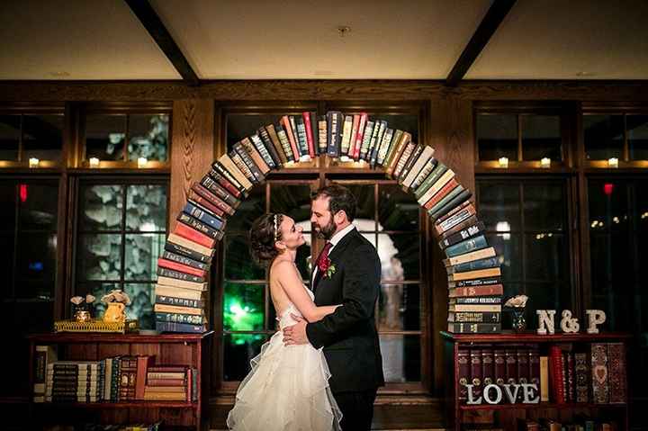 Arcos de boda con libros ¿cuál te gusta más?