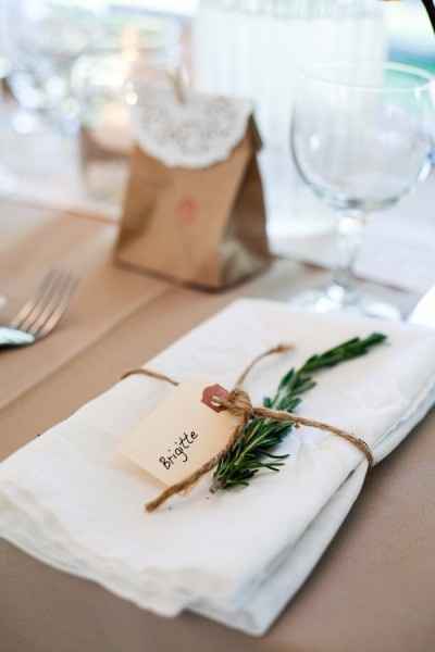 8 ideas para presentar las servilletas en tu banquete