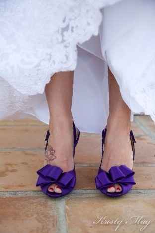 Zapatos morados para novia
