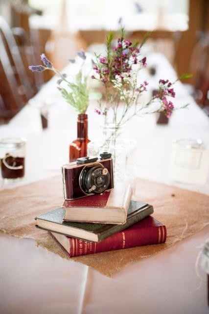 8 centros de mesa con cámaras vintage ¡vota por tu favorita!