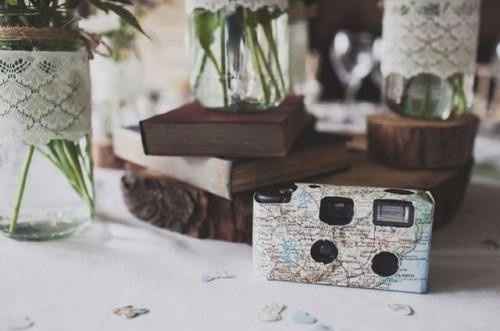 8 centros de mesa con cámaras vintage ¡vota por tu favorita!