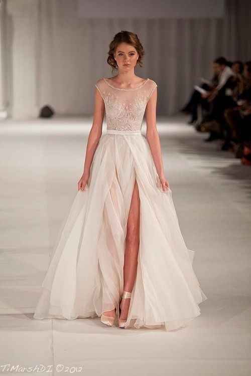 6 vestidos con abertura delantera
