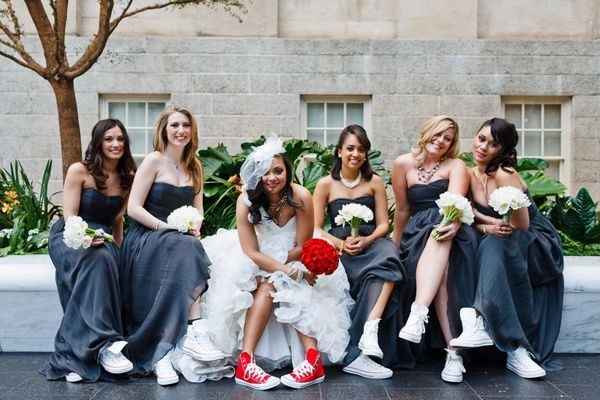 Damas de honor con tenis ¿sí o no?