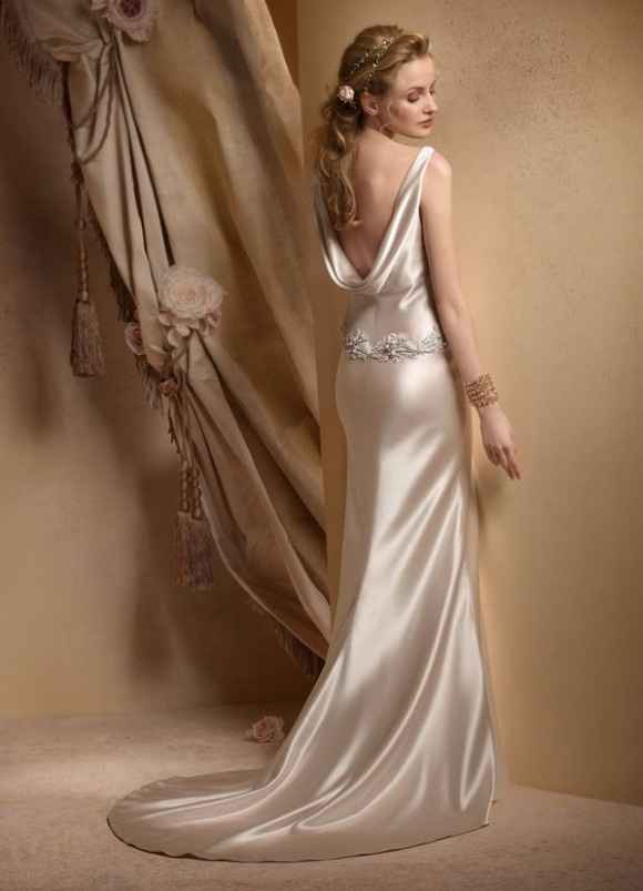 ¿Te gustan los vestidos de satín?