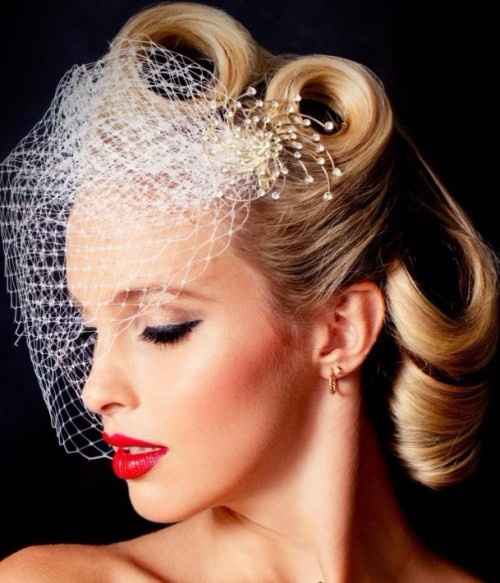 6 peinados vintage para novias ¿te atreverías?