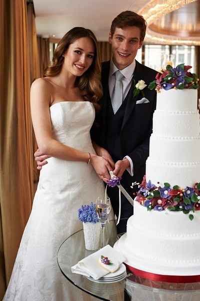 ¿Cómo se debe cortar el pastel de boda?