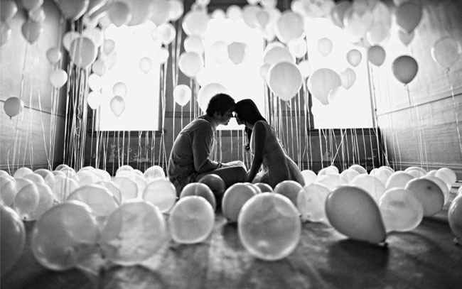 8. Save the date con globos 