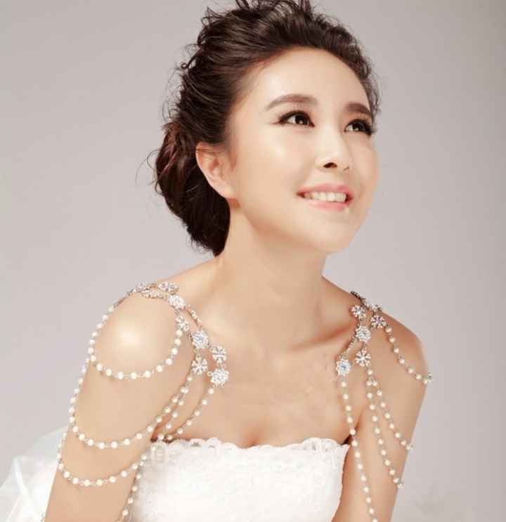 6 collares de hombro para novias ¿con cuál te quedas?