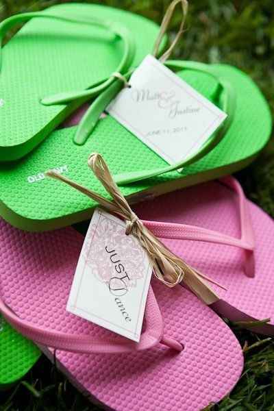 5 chanclas para tus invitadas ¡vota por tu preferida!