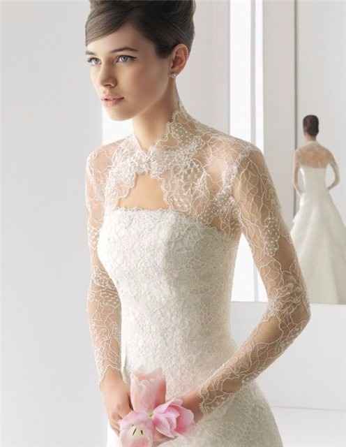 A. Bolero de novia ¿discreto o atrevido?