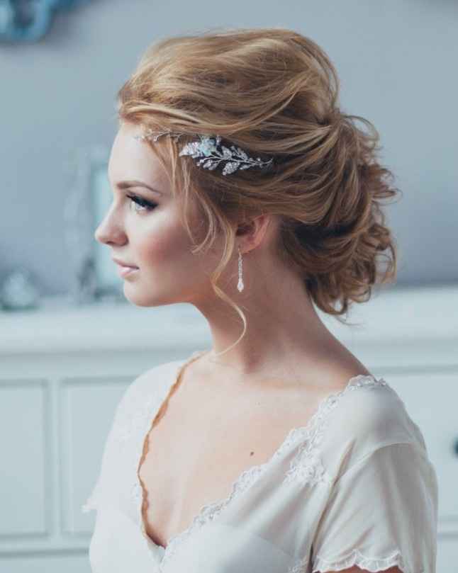 C. Aretes de novia ¿discretos o atrevidos?
