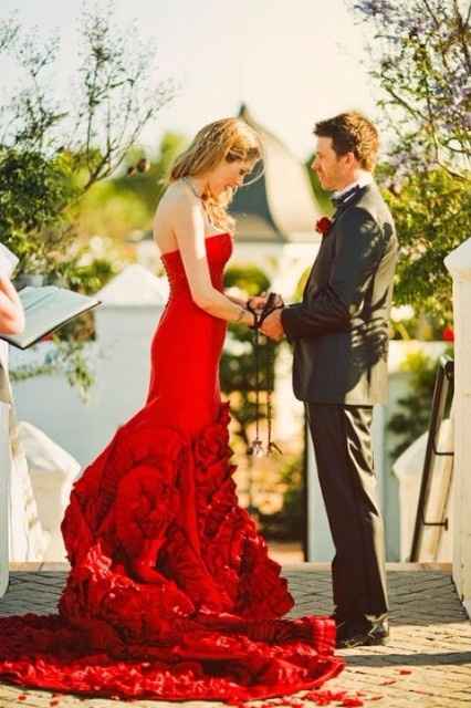 Vestido de novia rojo 