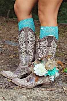 Duelo de botas vaqueras para novia ¡vota!