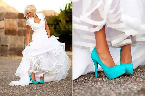 ¿Qué opinan de estos zapatos azules de novia?