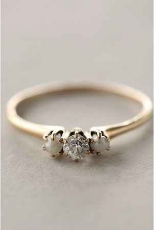 Anillo de novia Adelita
